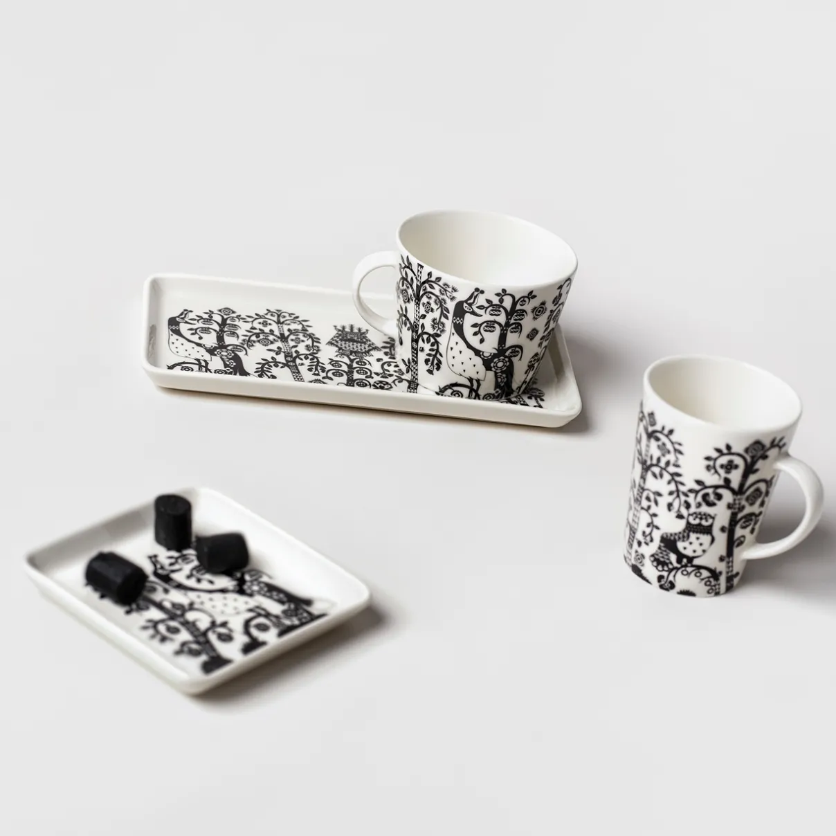 Clearance IITTALA Lautanen suorakaide 12x24cm Musta